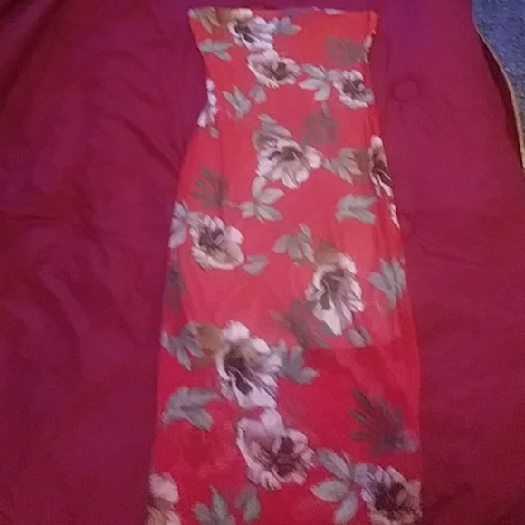 Dress - Picture 3 of 3